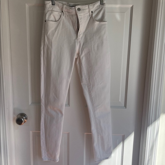 Abercrombie & Fitch White Jeans. “The Super Skinny High Rise”. SZ 27/4R - Picture 3 of 11
